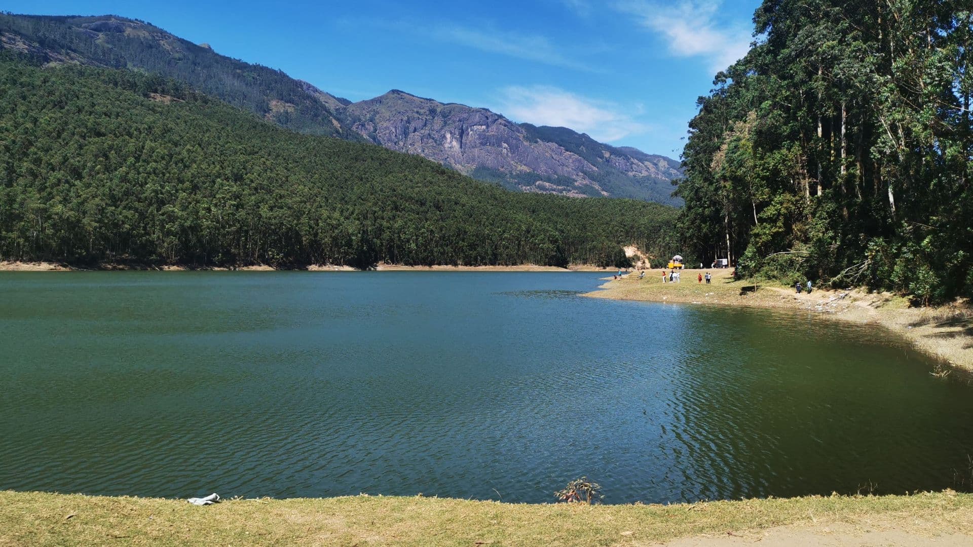 Munnar Echo Point Images Lake in Munnar Echo Point images, Munnar, Kerala