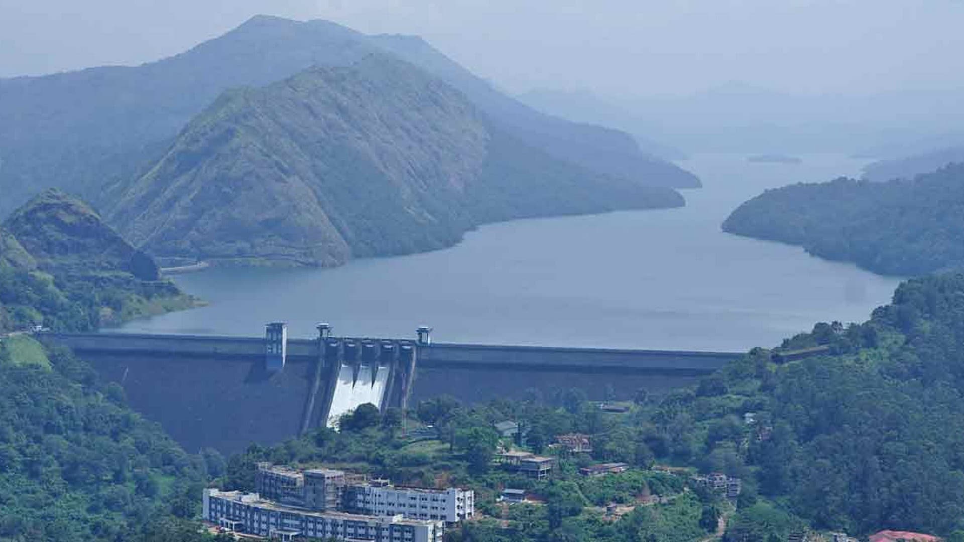 Idukki Dam Tourist Spot in Munnar Tourist Places Photos, Munnar, Kerala
